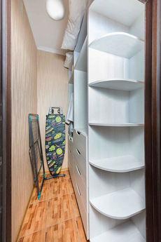 Comfortable apartment in a developed are, Алмати - апартамент за нощувки
