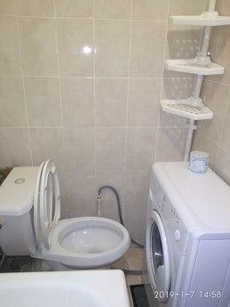 Посуточно 1-комнатная, Ержанова, 46., Караганда - квартира посуточно