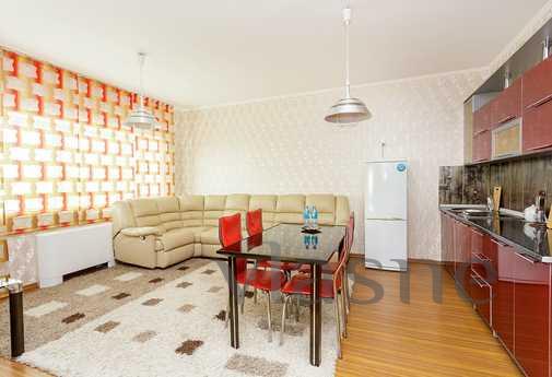 Rent by the day Northern Lights!, Астана - апартамент за нощувки
