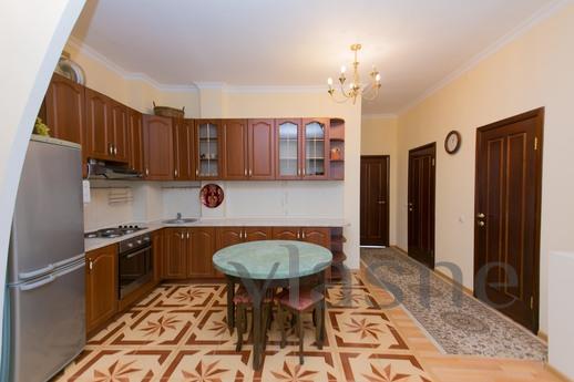 4-bedroom in the center of the capital, Astana - apartment by the day