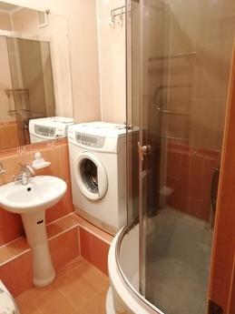 Cozy apartment for two !!!, Алмати - апартамент за нощувки
