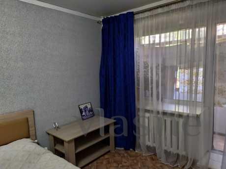 1 bedroom apartment in the center, Karaganda - apartment by the day