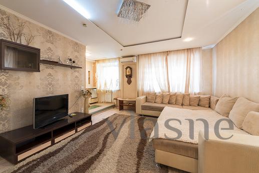 1 bedroom apartment in the center, Karaganda - apartment by the day