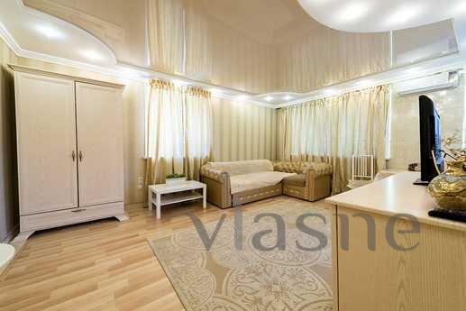 1 bedroom apartment in the center, Karaganda - apartment by the day