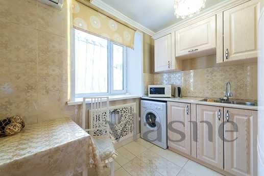1 bedroom apartment in the center, Karaganda - apartment by the day