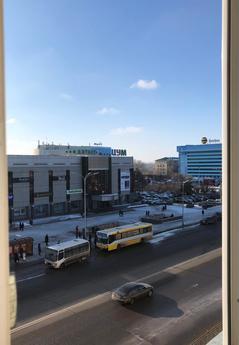 1 bedroom apartment in the center, Karaganda - apartment by the day