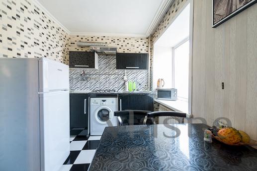 2-room apartment in the center for daily, Karaganda - apartment by the day