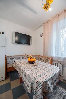 Muratbayev Central Apartment, Almaty - apartment by the day