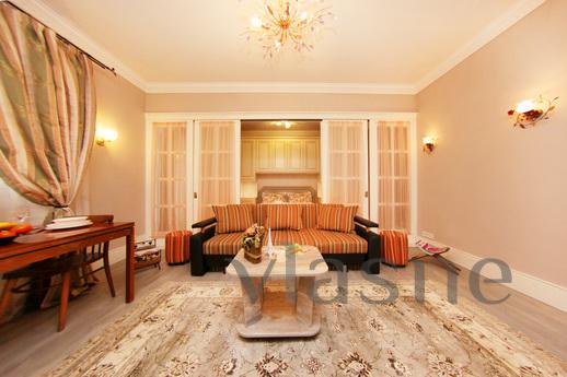 2-room VIP apartment for respectable, Almaty - apartment by the day