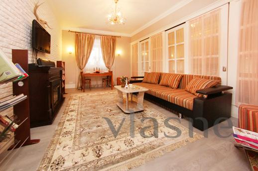 2-room VIP apartment for respectable, Almaty - apartment by the day