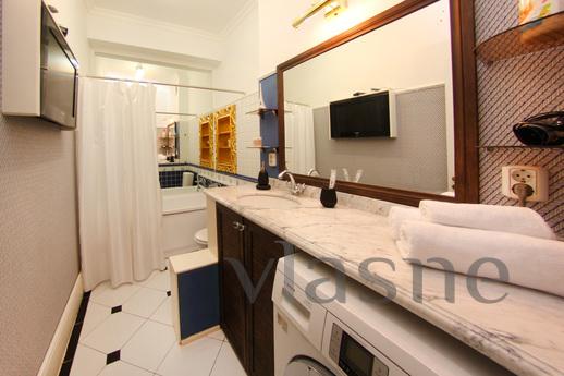 2-room VIP apartment for respectable, Almaty - apartment by the day