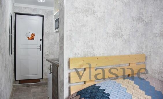 Cozy compact studio above Atakent, Алмати - апартамент за нощувки
