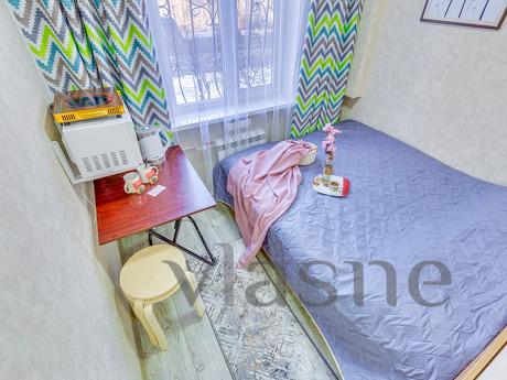 Home studio on Tole Bi Vesnovka, Алмати - апартамент за нощувки
