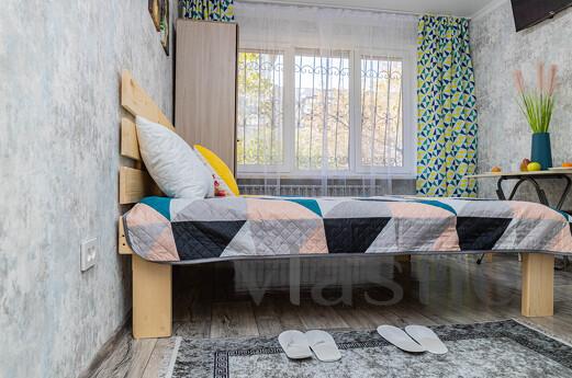 Bright studio near Mega, Алмати - апартамент за нощувки
