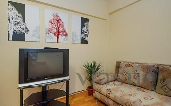 Сomfortable 1 room apt., 25$/day, Almaty - apartment by the day