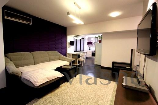 2 bedroom apartment in the center, Almaty - apartment by the day