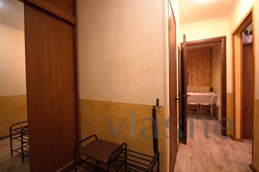 Clean and comfortable apartment in the c, Almaty - apartment by the day