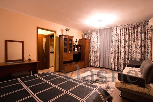 Clean and comfortable apartment in the c, Almaty - apartment by the day