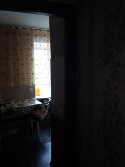 2 komn.kv. Abdirova 25 Aisulu, Karaganda - apartment by the day