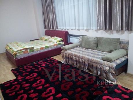 1 bedroom for rent at 8000 n., Almaty - apartment by the day