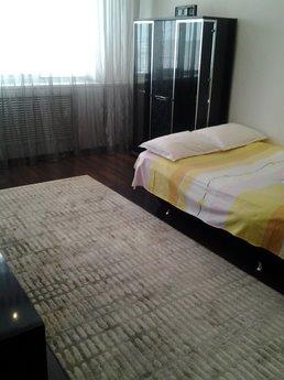 Friendly, non-smoky APARTMENT, Алмати - апартамент за нощувки
