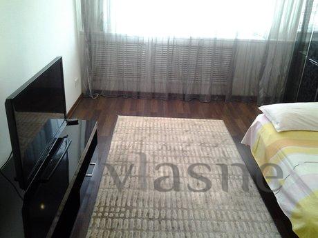 Friendly, non-smoky APARTMENT, Алмати - апартамент за нощувки
