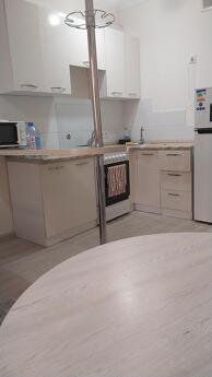 I rent out a 1-room apartment daily, Алмати - апартамент за нощувки
