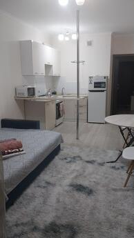 I rent out a 1-room apartment daily, Алмати - апартамент за нощувки
