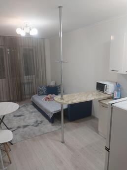 I rent out a 1-room apartment daily, Алмати - апартамент за нощувки
