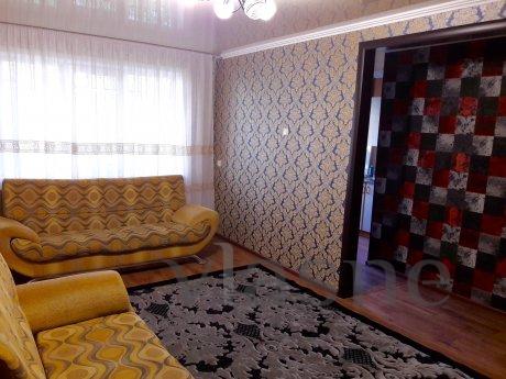 ШИКАРНЫЙ ЛЮКС в центре по Алиханова 40, Караганда - квартира посуточно