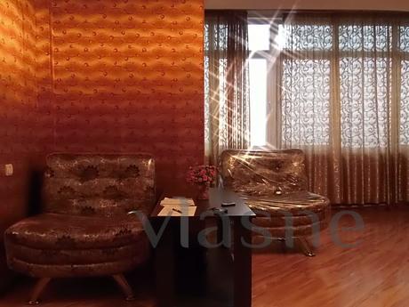 Cozy and romantic atmosphere, Алмати - апартамент за нощувки
