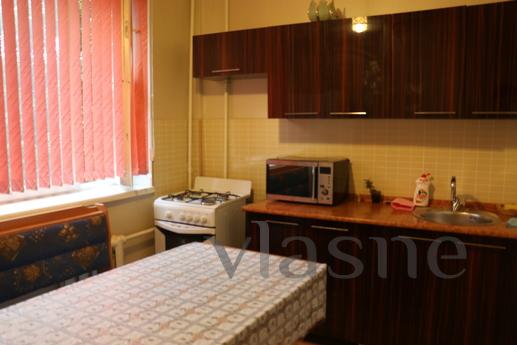 1 bedroom apartment in a good area, Almaty - apartment by the day