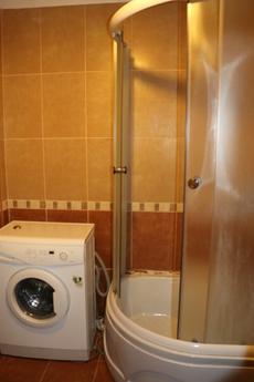 1 bedroom apartment in a good area, Almaty - apartment by the day